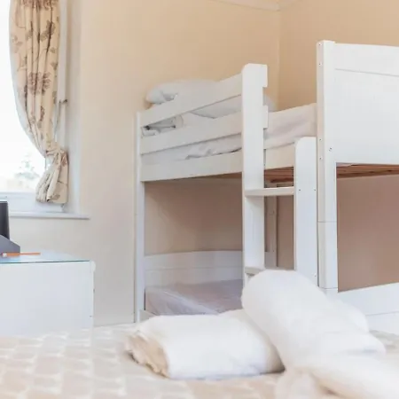 Βίλα Rayrigg At *