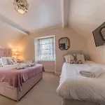 Rayrigg Villa